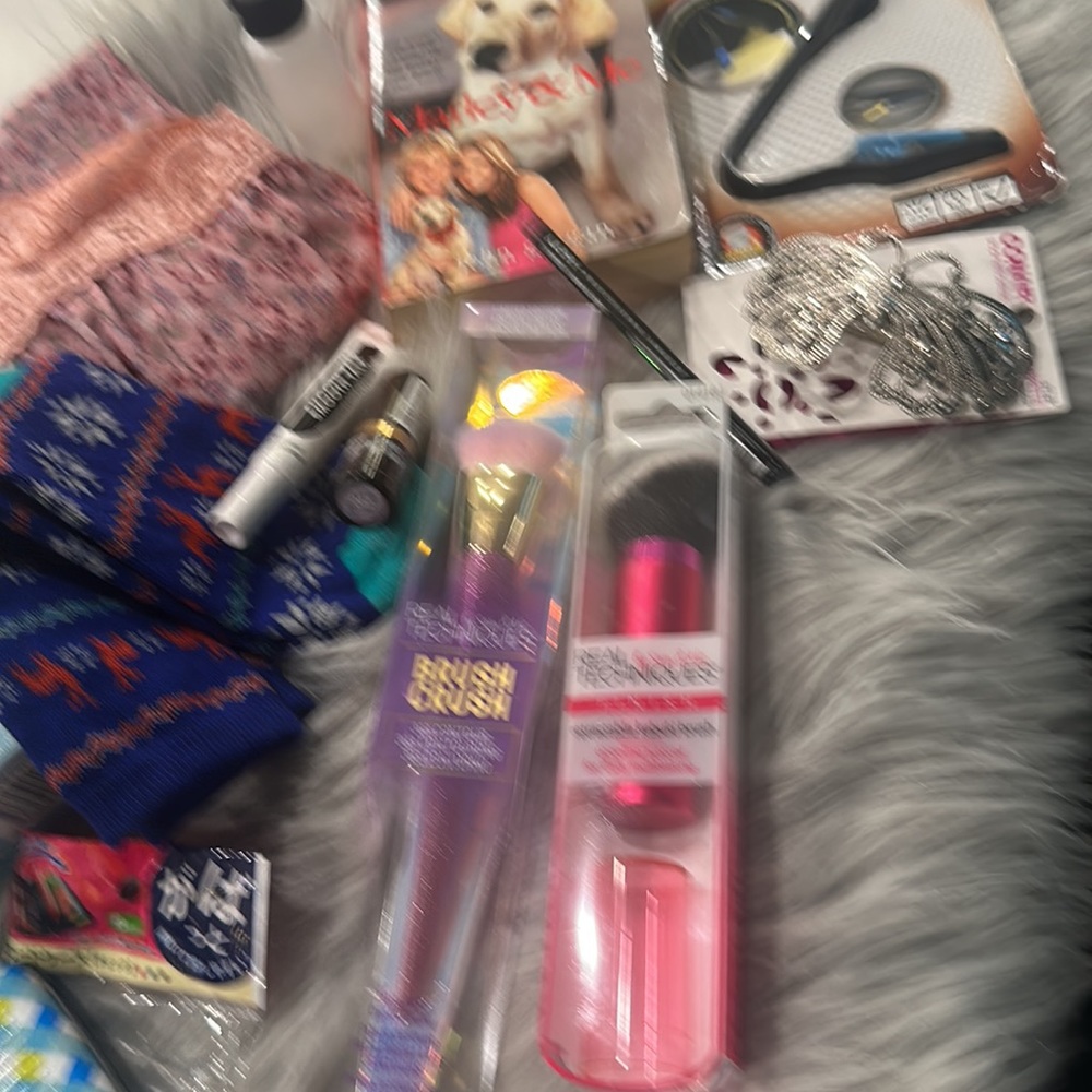 Mixed Box Bundle - Picture 12 of 14